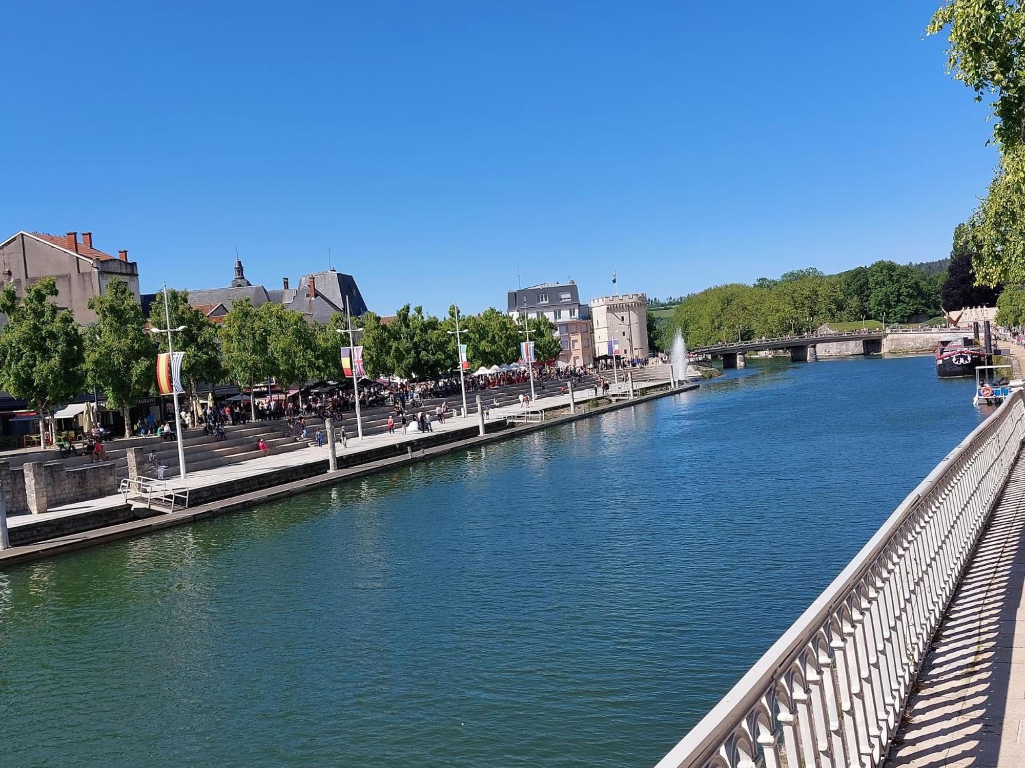 Les Loges De Vero Duplex , Appartement Neuf Classe 3 Etoiles - Garage Velo Et Moto - Parking Prive - 1 Chambre Et Un Canape Convertible - Gere Par Prestazen'Services Thierville-sur-Meuse 外观 照片